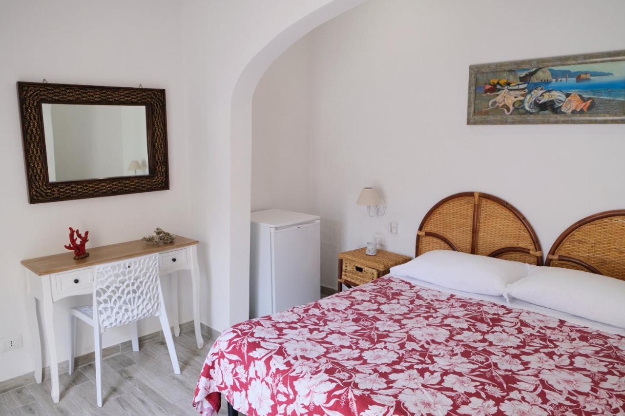 Camere Dieci Maggio Понца Экстерьер фото