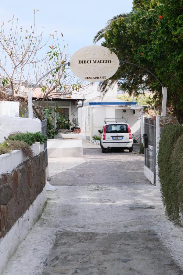 Camere Dieci Maggio Понца Экстерьер фото